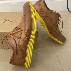 Cole Haan Lunargrand wingtip Oxford loafers . Size 9. NEW.